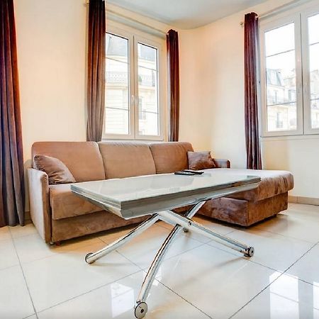 Apartment Notre Dame Bright Paris Oda fotoğraf
